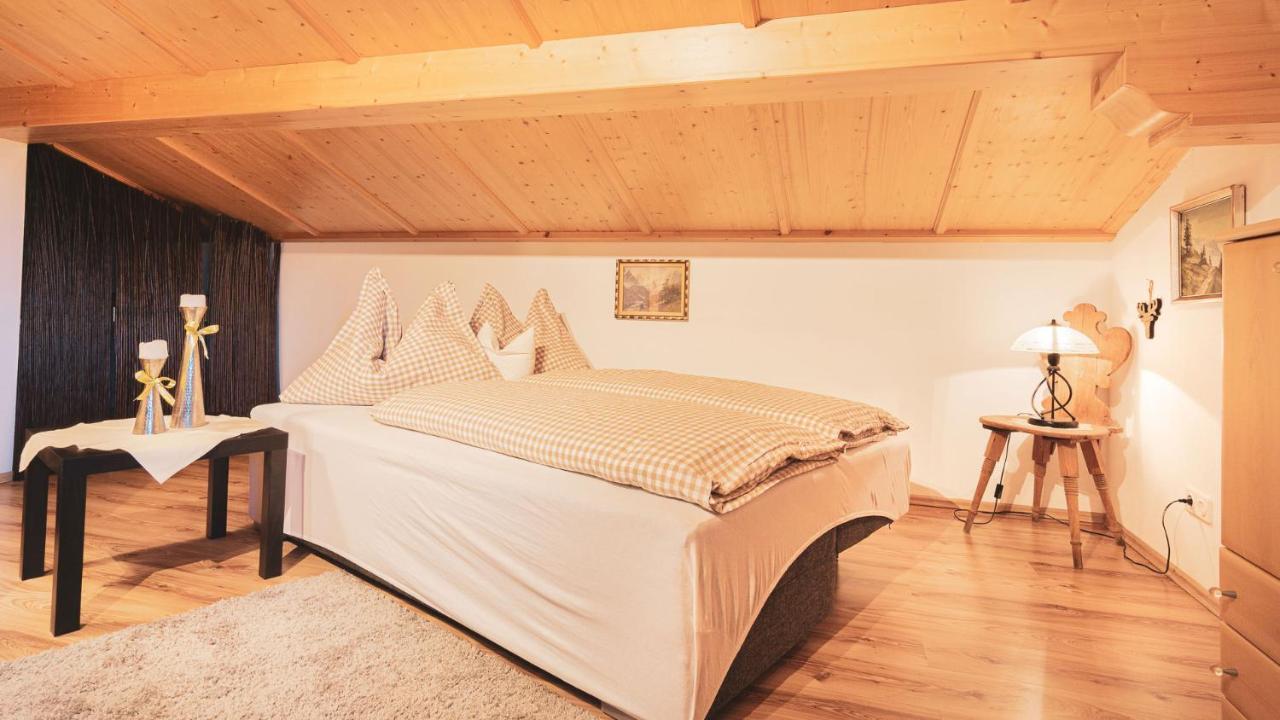 Stubaier Bauern Appartement Telfes im Stubai Eksteriør bilde