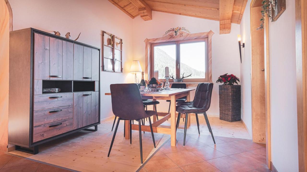 Stubaier Bauern Appartement Telfes im Stubai Eksteriør bilde
